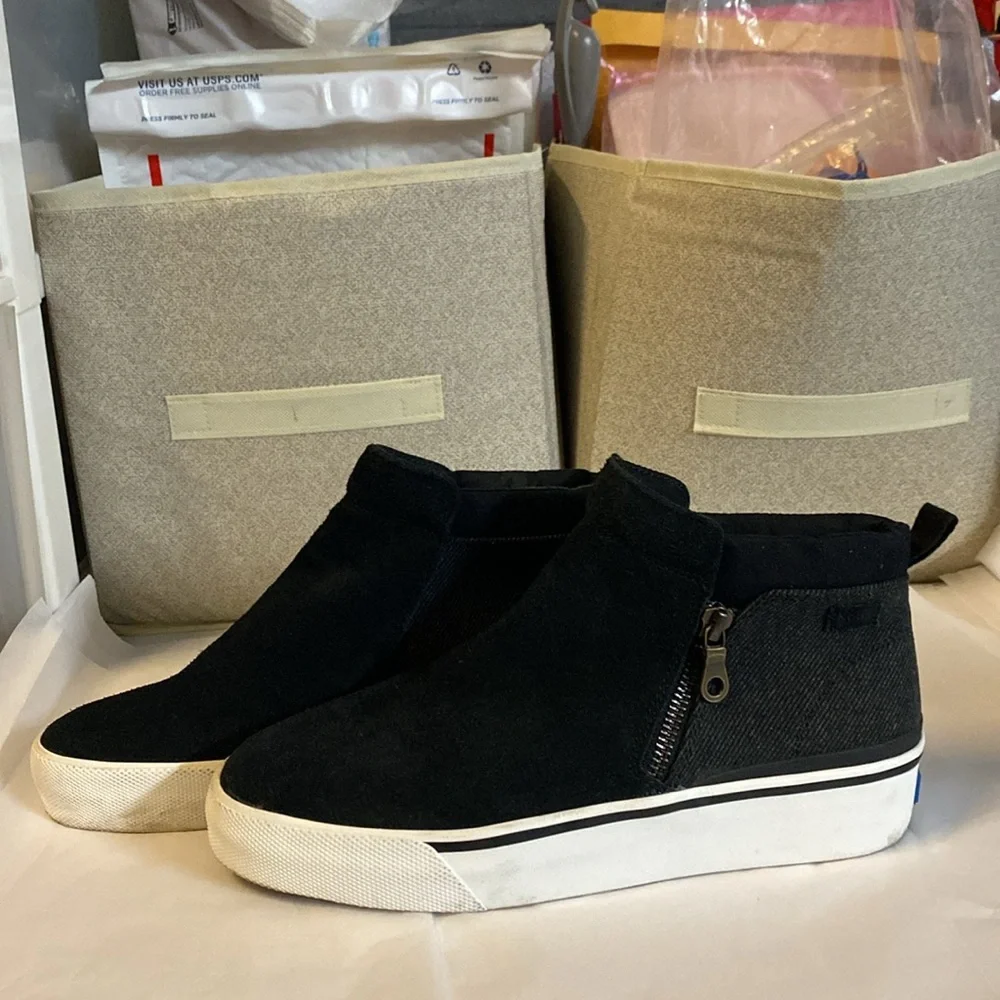 Keds‎ women’s size 8.5 black suede leather and tweed Cooper Slip On Sneakers